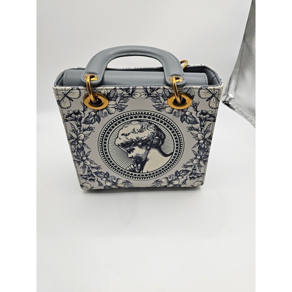 Handbags - Beautiful Smile Focus small handbag vintage style elegant design and images